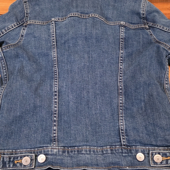 Levi's Blue Denim Jacket with Tan Stitching - Picture 11 of 14
